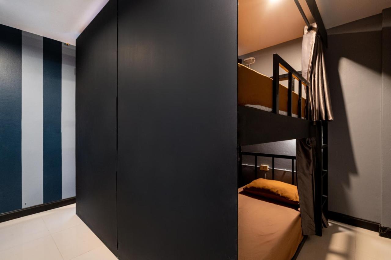 Black Pantera Hostel Patong Экстерьер фото